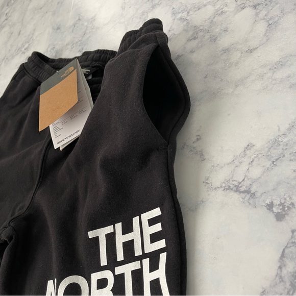 NEW THE NORTH FACE Boys Black Camp Fleece Jogger Pants Athletic Comfy Bottoms - Picture 4 of 15